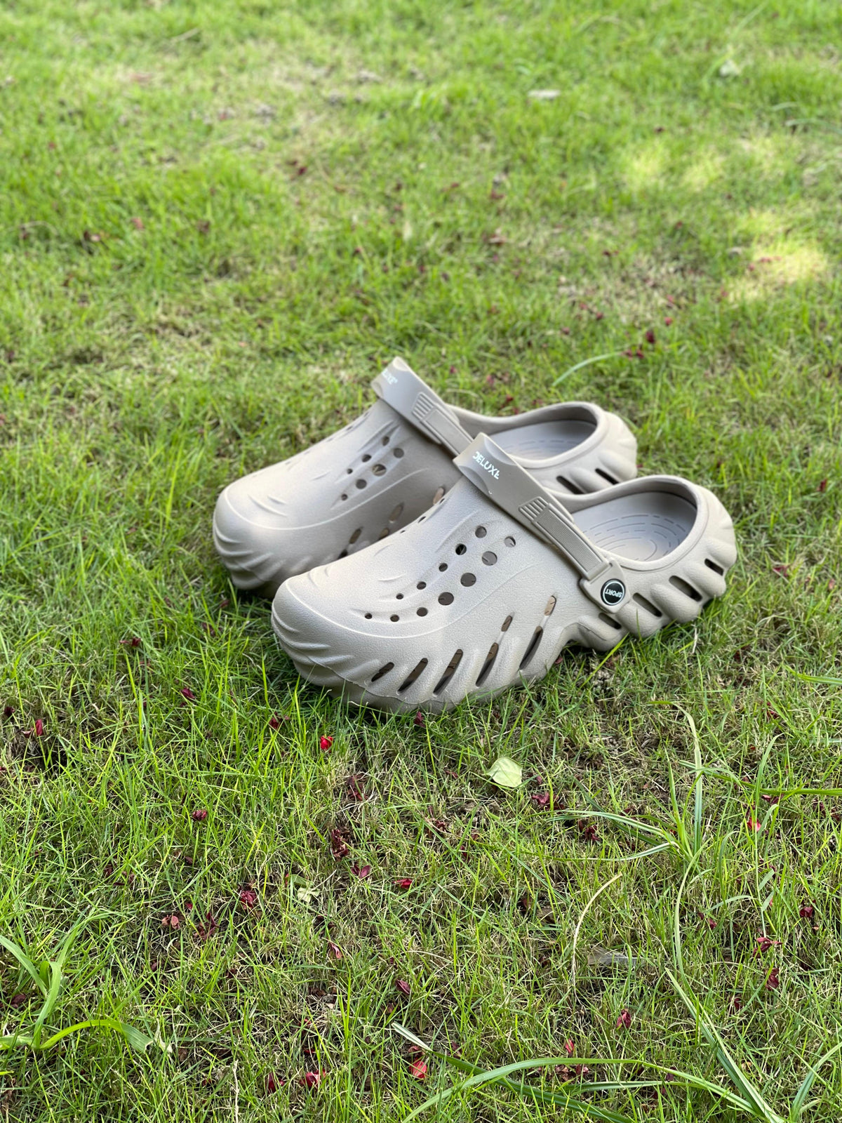 Cool Beige Stylish Crocs Style | Comfortable Everyday Footwear